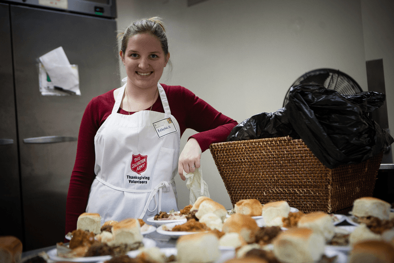 Thanksgiving Food Service Volunteer in Aprons